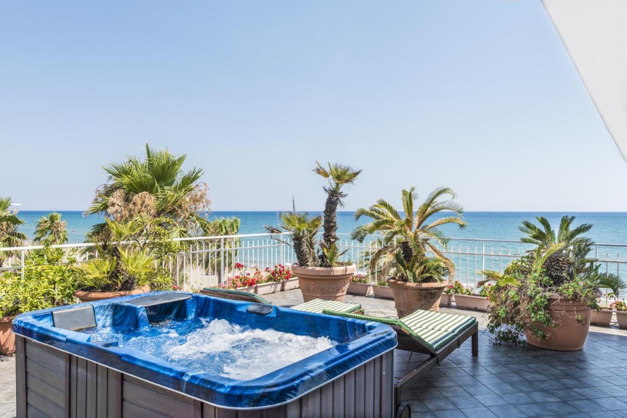 Hotel Ristorante Centosedici Terracina Exterior foto
