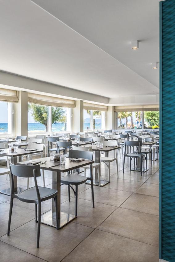 Hotel Ristorante Centosedici Terracina Exterior foto