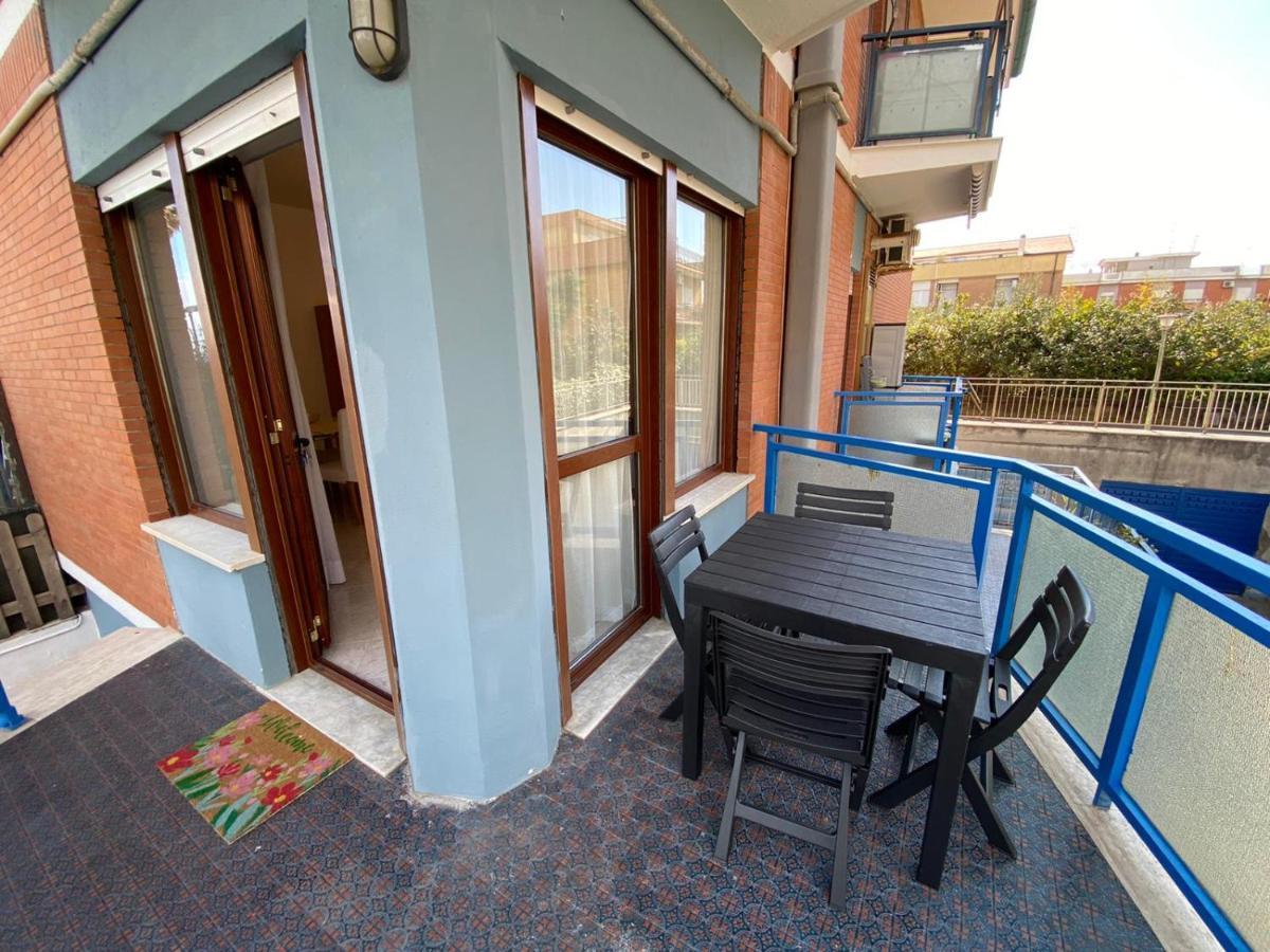 Hotel Ristorante Centosedici Terracina Exterior foto